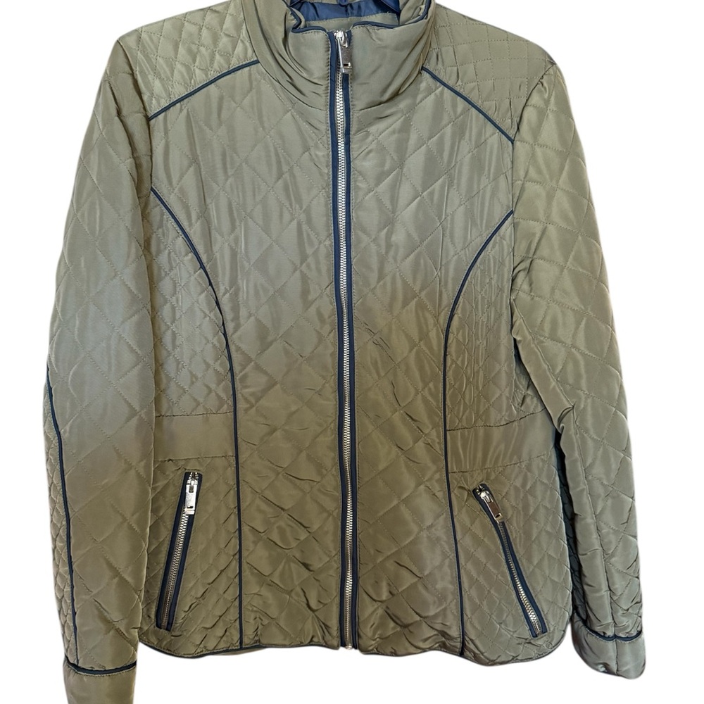 H&M Green Puffer Jacket with Quilted Design